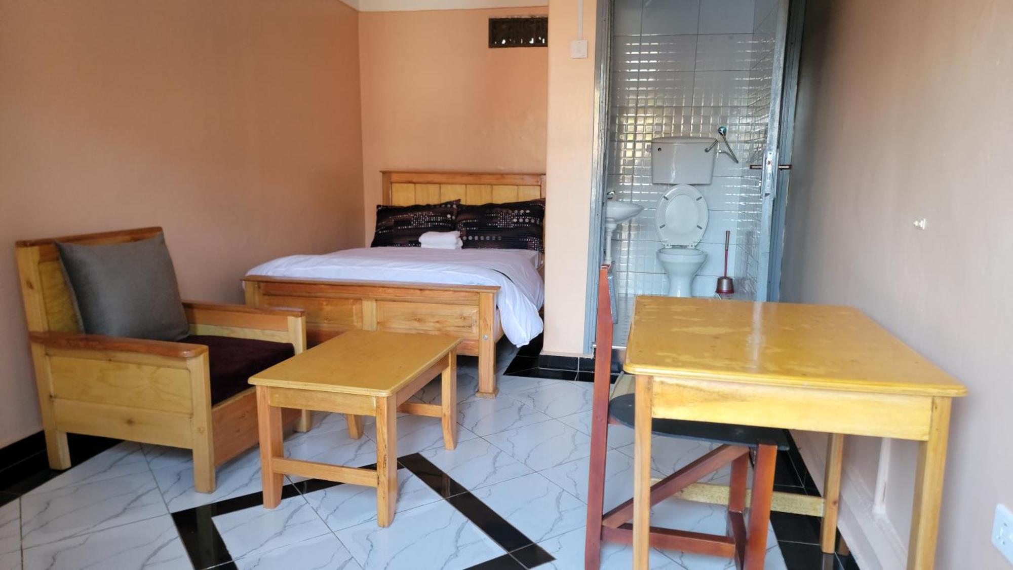 Grassroots Cafe & Deli Bed and Breakfast Masaka Εξωτερικό φωτογραφία